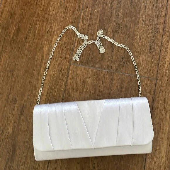 Sol Silver Clutch Purse Bag Chain Snap Closure Dress Wedding Party pocket EUC - Picture 6 of 6